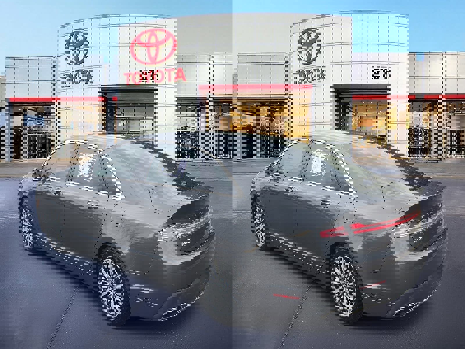 Used 2018 Lincoln MKZ Select w/ Technology Package image 7