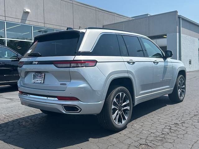 New 2025 Jeep Grand Cherokee Overland image 3