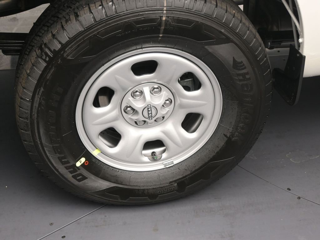 New 2026 Nissan Frontier S image 5