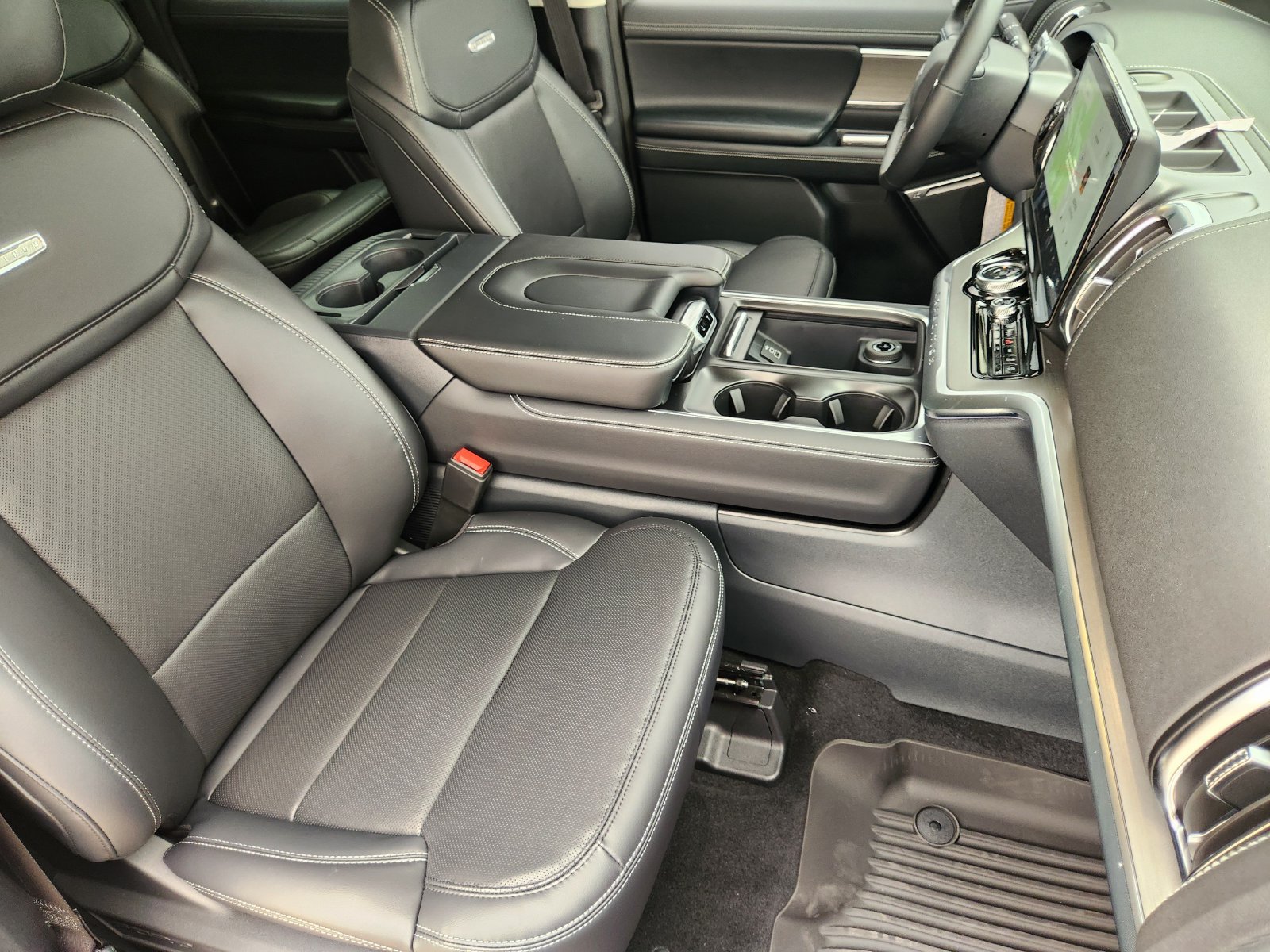 New 2027 Ford Expedition Max Platinum w/ Driver's Package AWD/4WD image 15