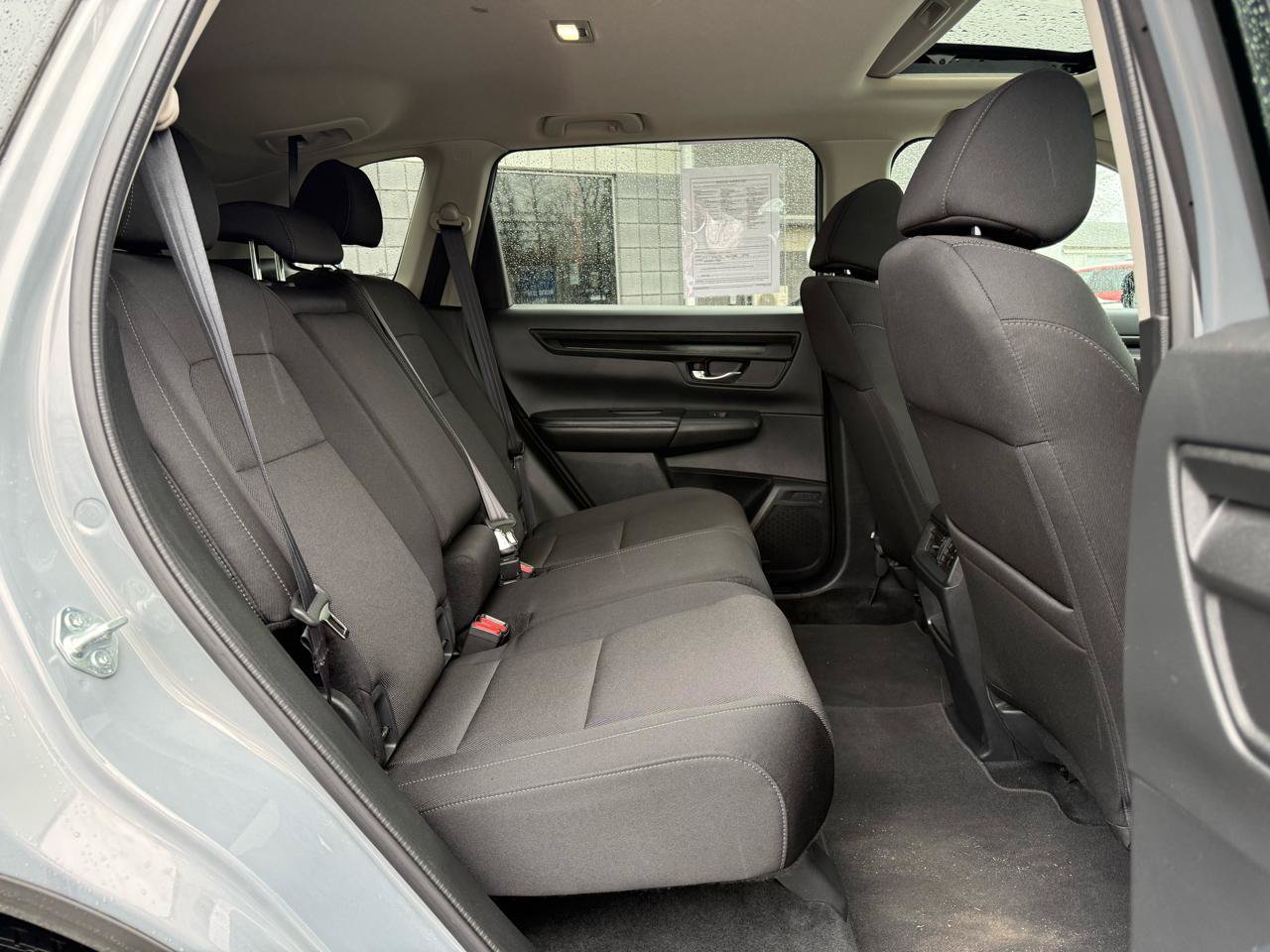 Used 2025 Honda CR-V EX image 12