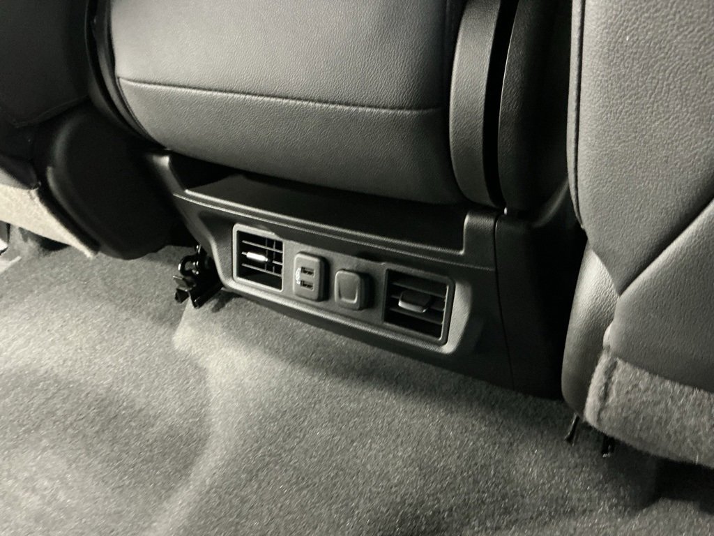 Used 2022 GMC Sierra 1500 SLT image 28