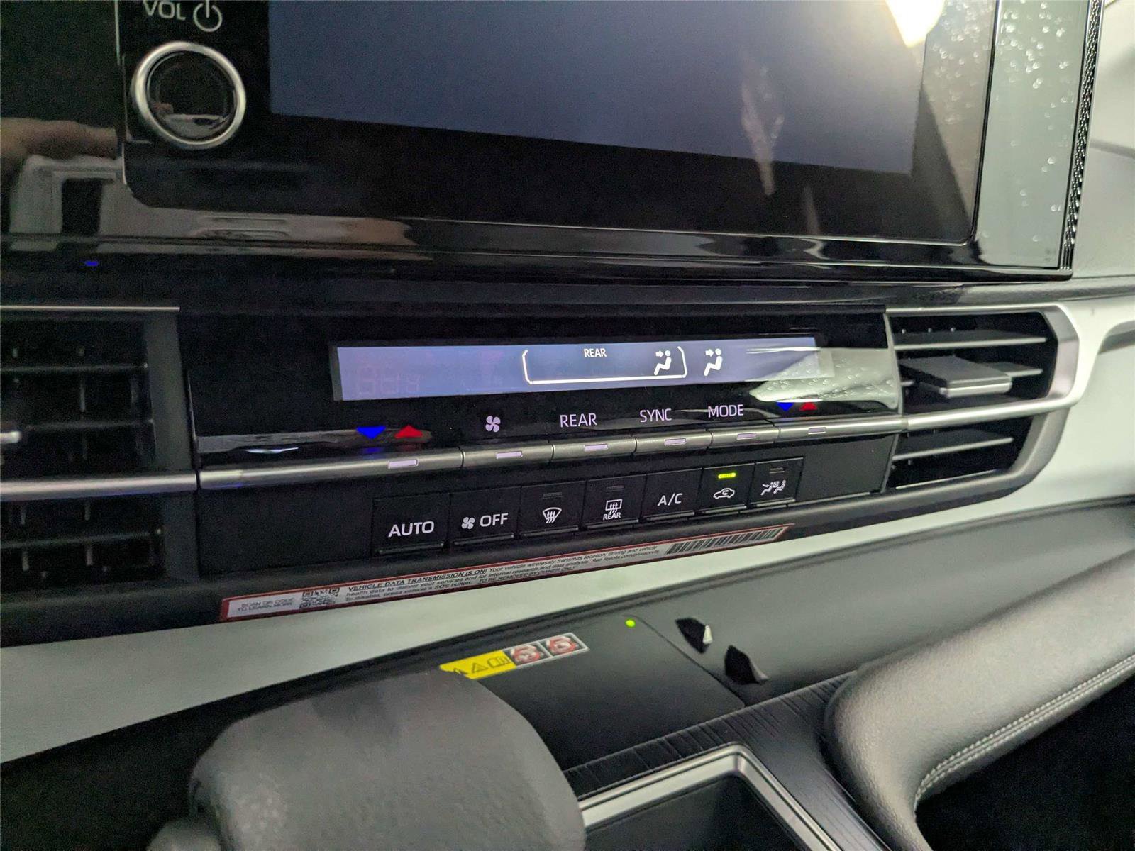 New 2026 Toyota Sienna LE image 18