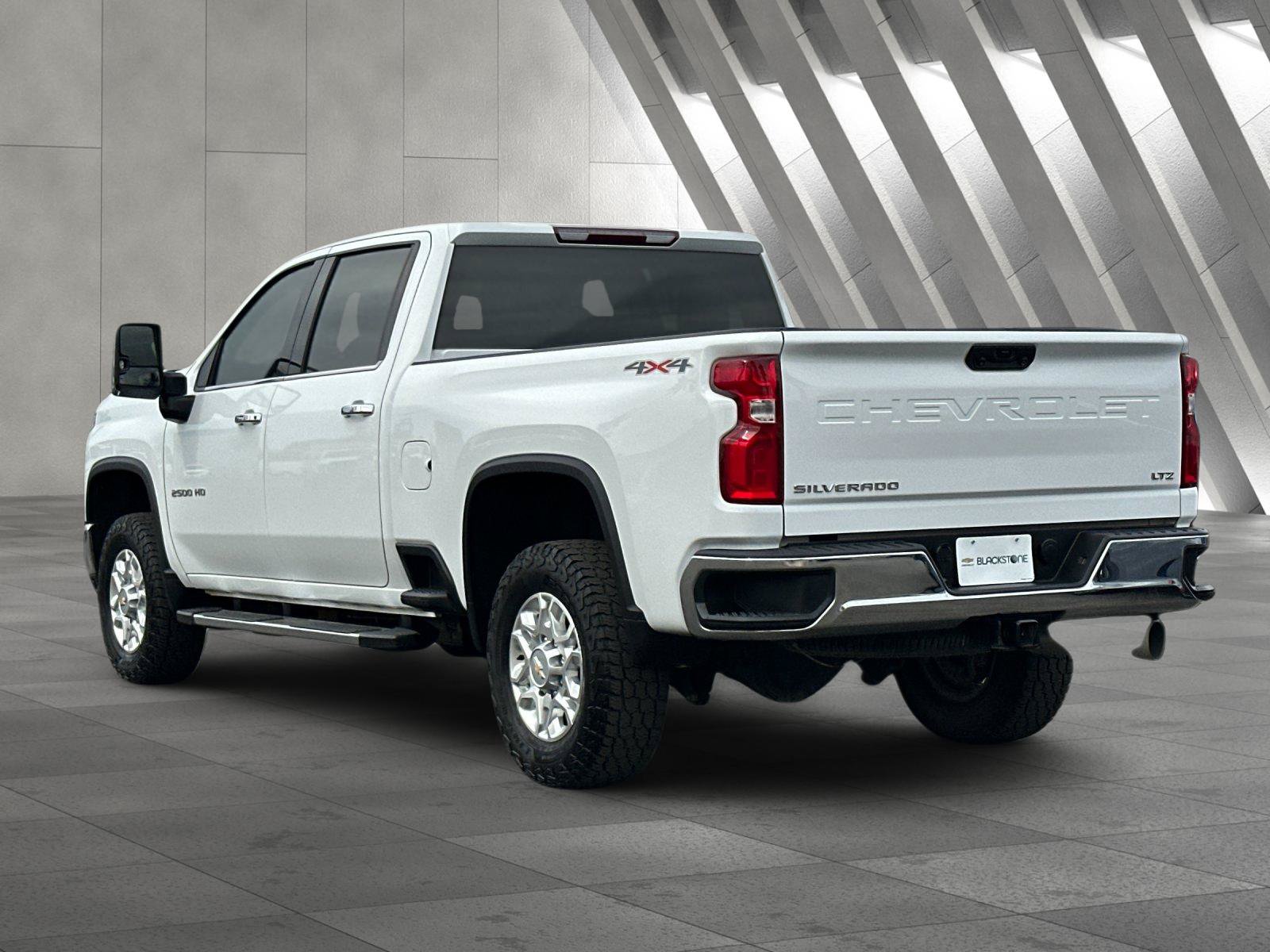 Used 2024 Chevrolet Silverado 2500 LTZ AWD/4WD image 6