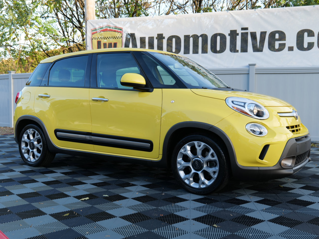 Used 2014 FIAT 500L Trekking w/ Popular Equipment Group image 65