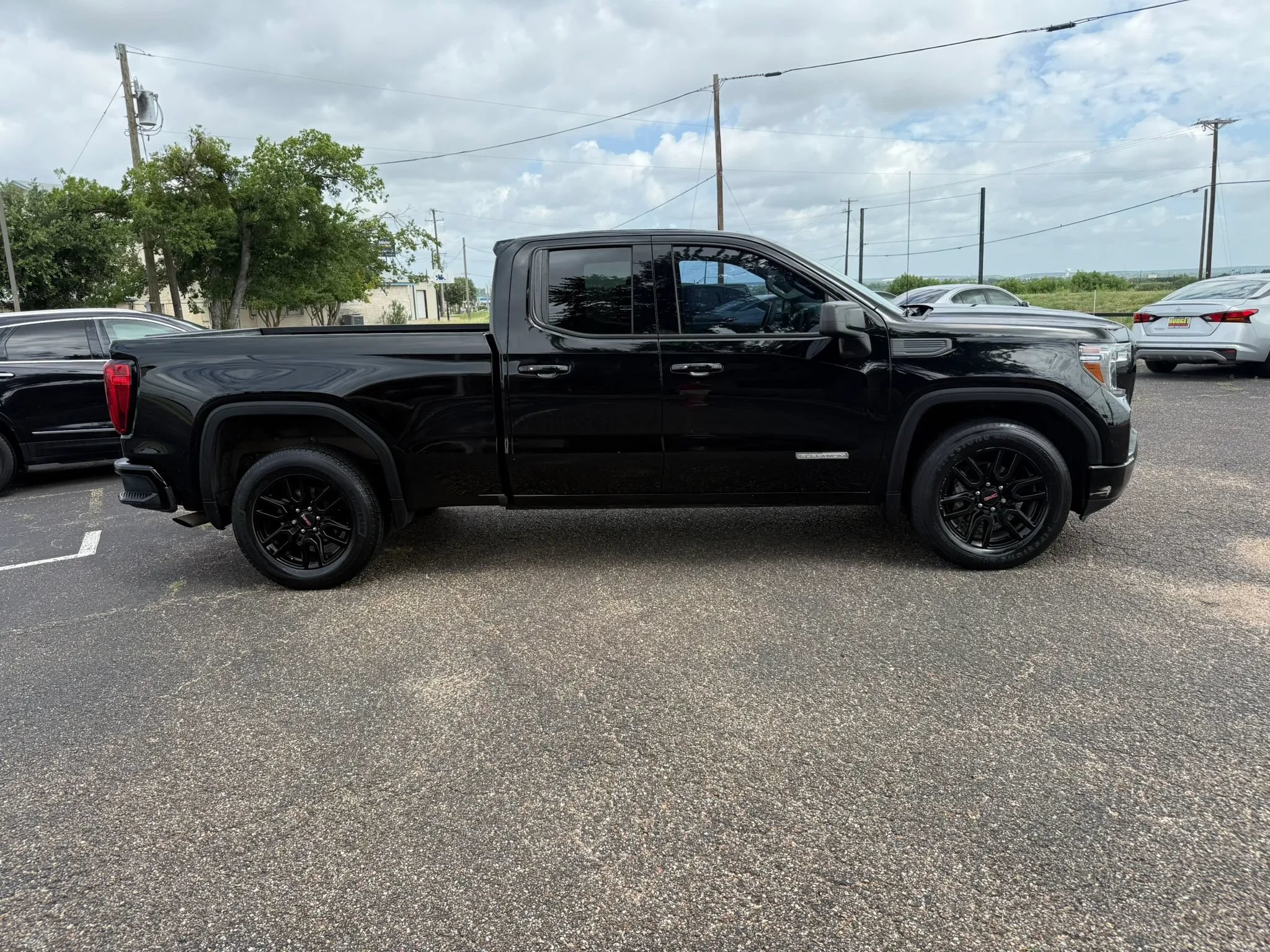 Used 2020 GMC Sierra 1500 Elevation w/ Elevation Value Package RWD image 4