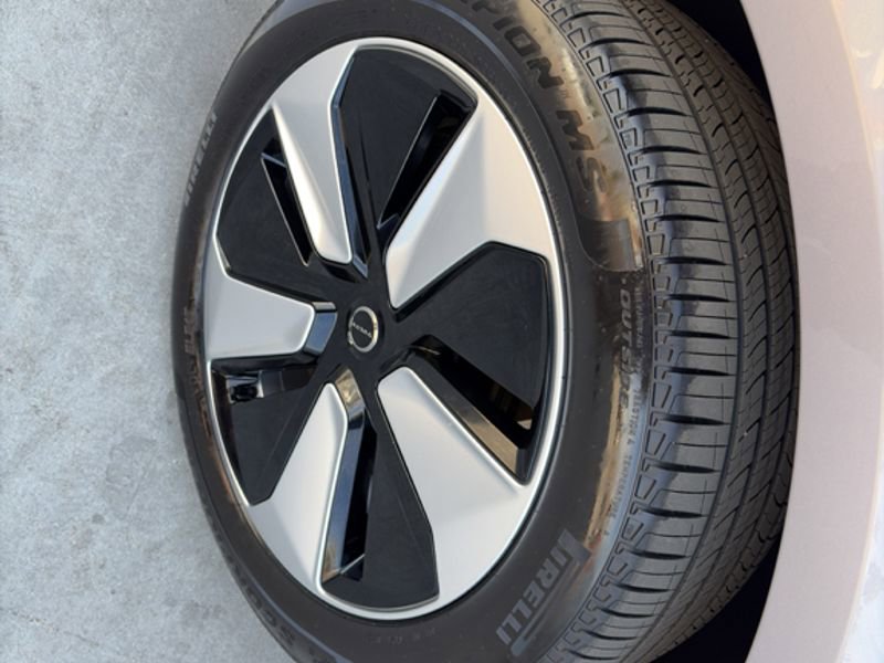 New 2026 Volvo EX90 Plus image 17