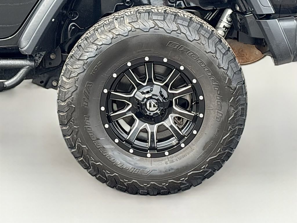 Used 2022 Jeep Wrangler Unlimited Rubicon AWD/4WD image 30