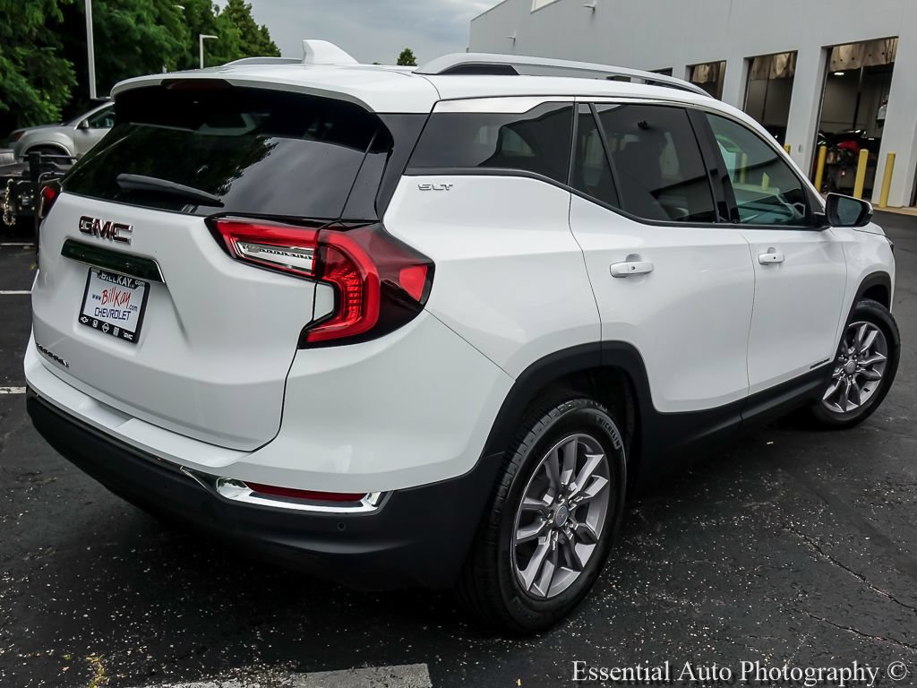 Certified 2022 GMC Terrain SLT w/ Tech Package FWD image 10