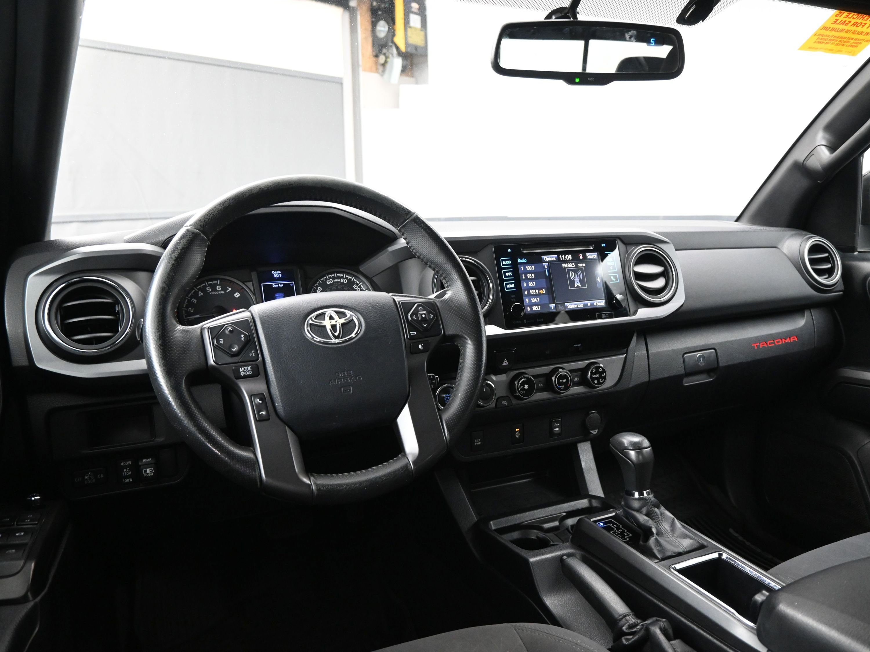 Used 2017 Toyota Tacoma TRD Sport image 20
