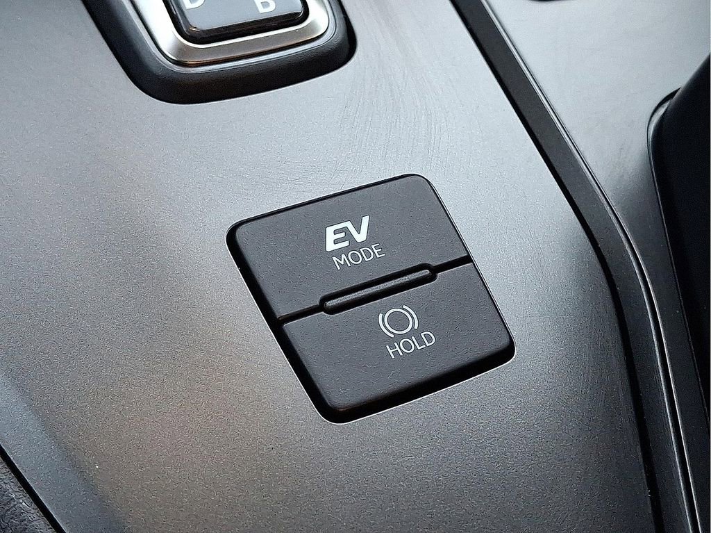 Used 2025 Lexus UX 300h AWD w/ Accessory Package (Z2) image 27