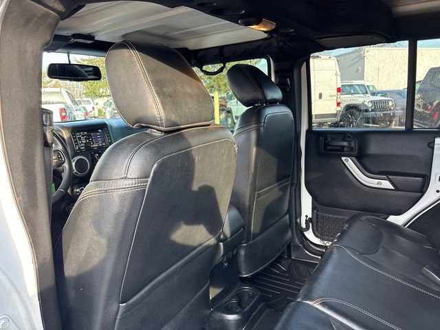 Used 2018 Jeep Wrangler Unlimited Sahara w/ Connectivity Group image 9