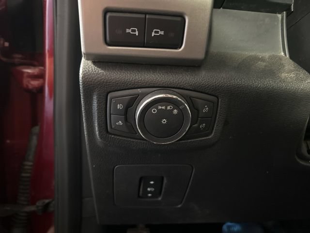 Used 2016 Ford F150 Lariat w/ Equipment Group 502A Luxury AWD/4WD image 13