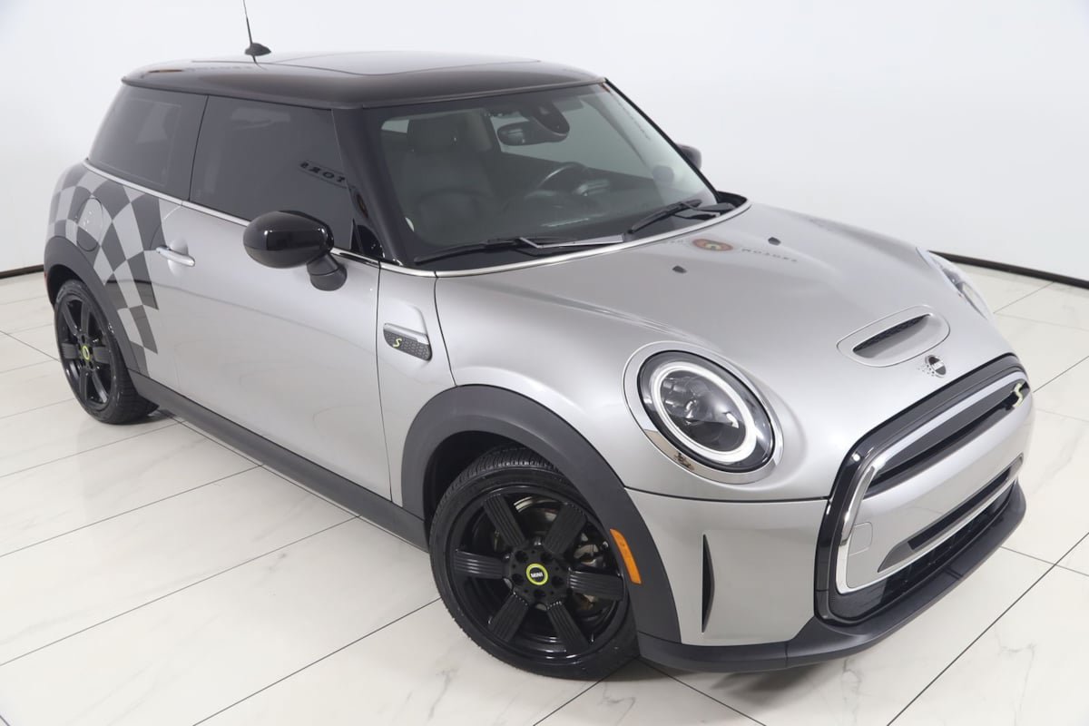 Used 2024 MINI Cooper SE FWD image 19