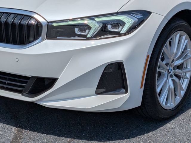 Used 2023 BMW 330i Sedan w/ Driving Assistance Package RWD image 9