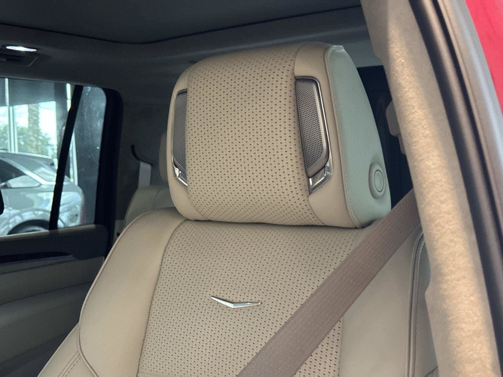 New 2026 Cadillac Escalade ESV Platinum Sport w/ LPO, ONYX Package AWD/4WD image 12