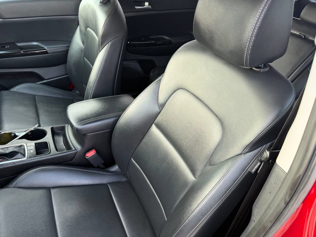 Used 2020 Kia Sportage EX FWD image 30