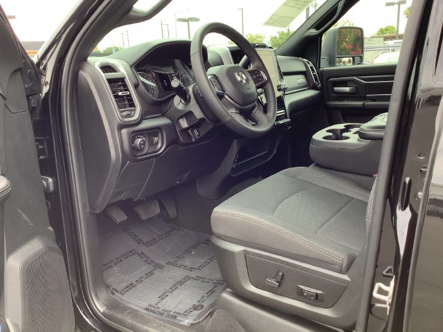 Used 2026 RAM 2500 Big Horn AWD/4WD image 7