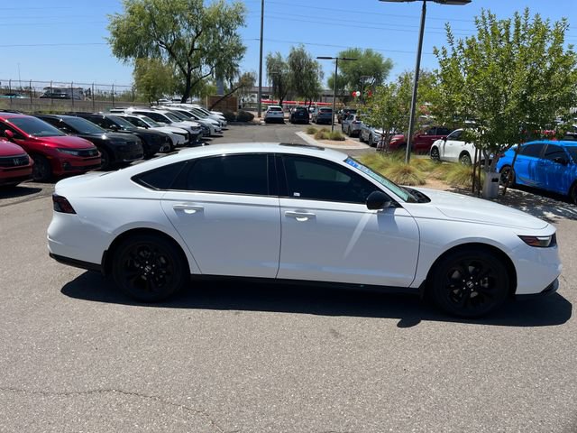 Certified 2025 Honda Accord SE image 18