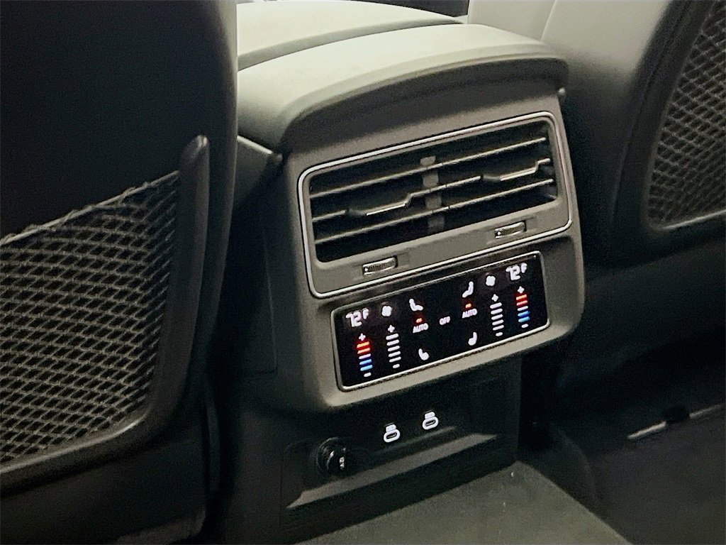 New 2026 Audi Q8 Prestige image 25