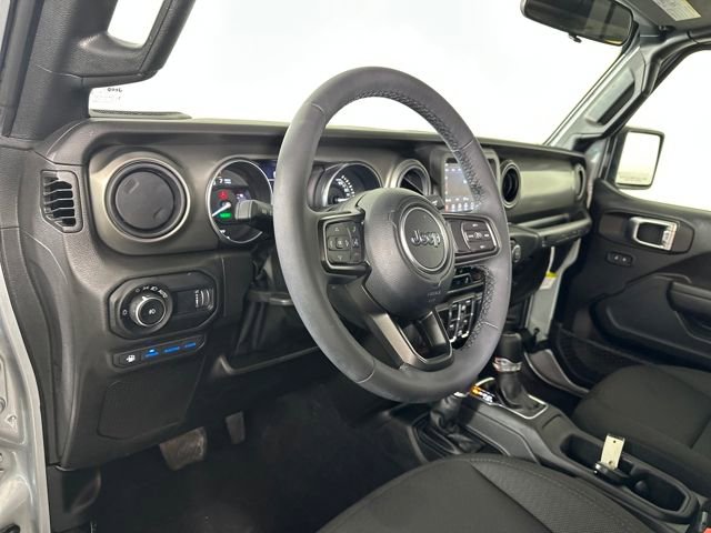 Used 2023 Jeep Wrangler Unlimited image 13
