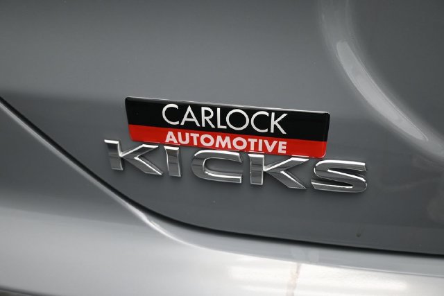 Used 2023 Nissan Kicks SV FWD image 16