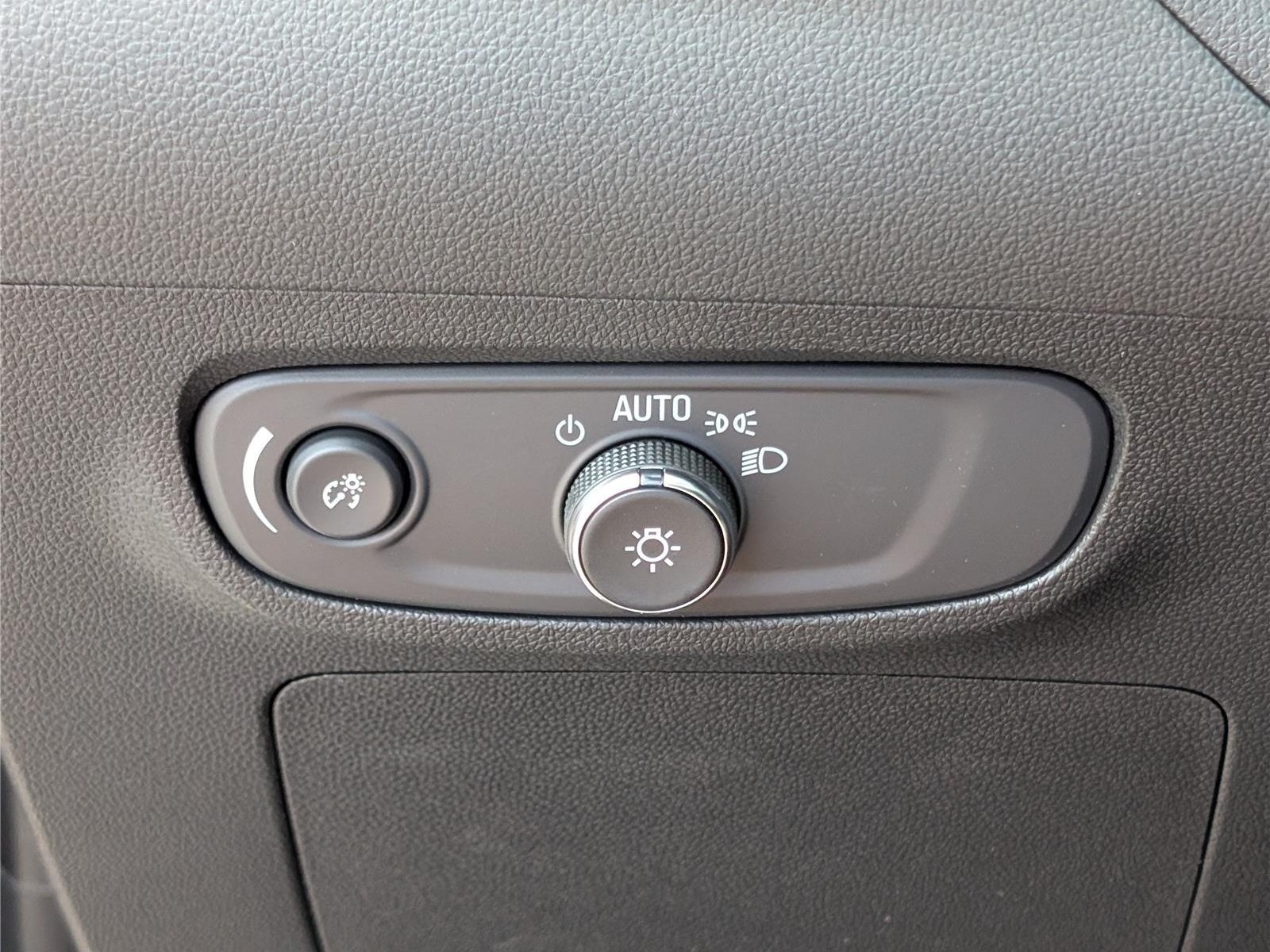 New 2026 Buick Encore GX Sport Touring w/ Advanced Technology Package AWD/4WD image 17