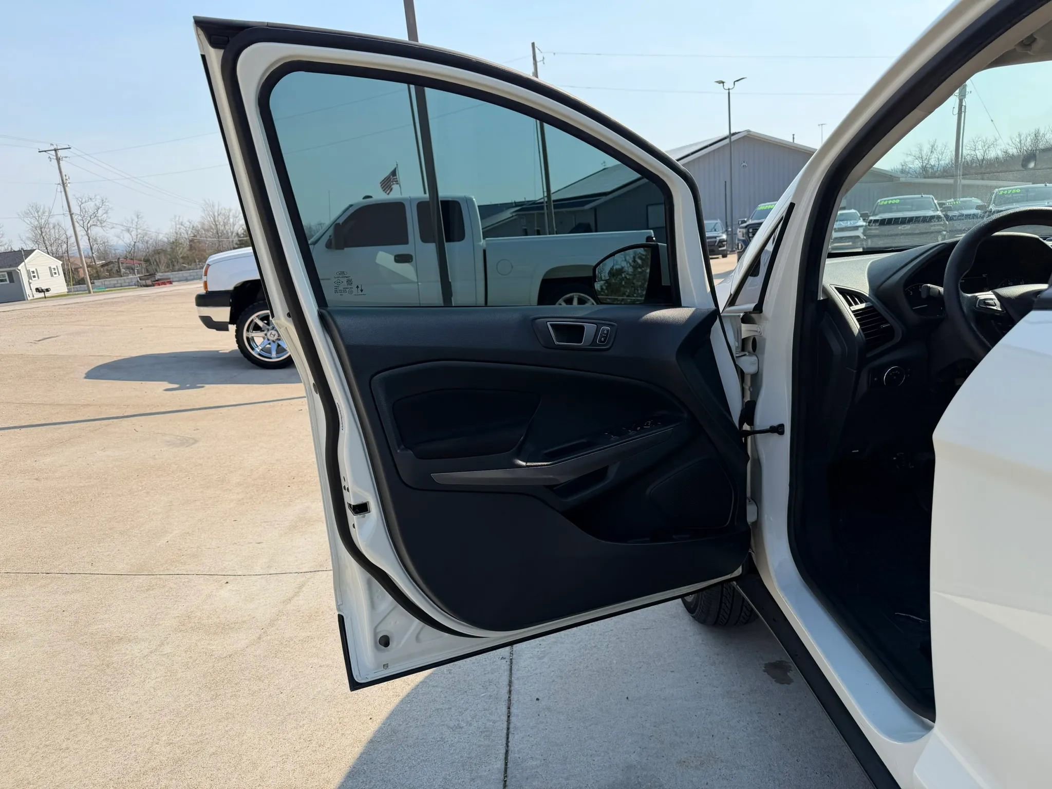 Used 2021 Ford EcoSport SE image 13