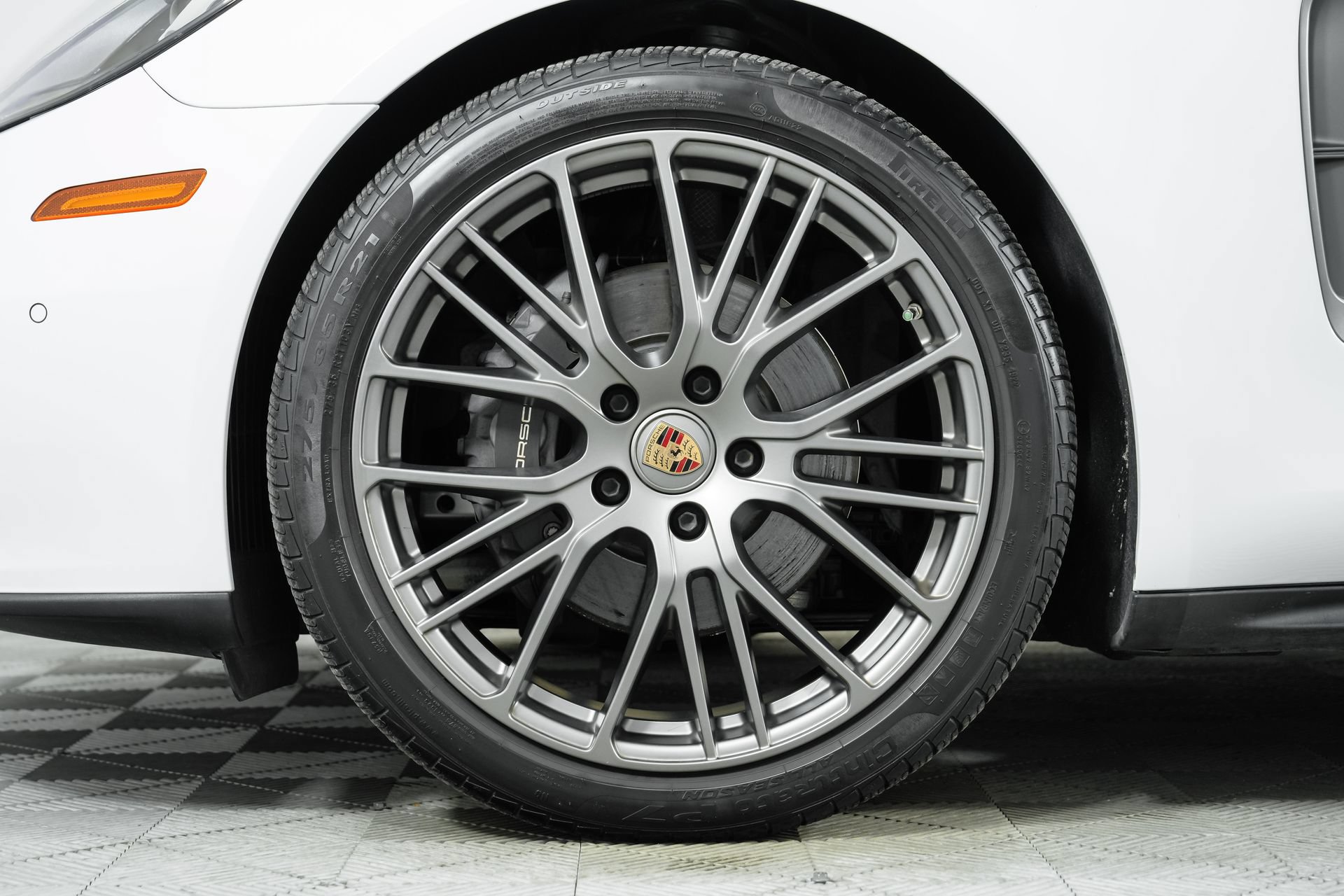 Used 2023 Porsche Panamera Platinum Edition RWD image 49