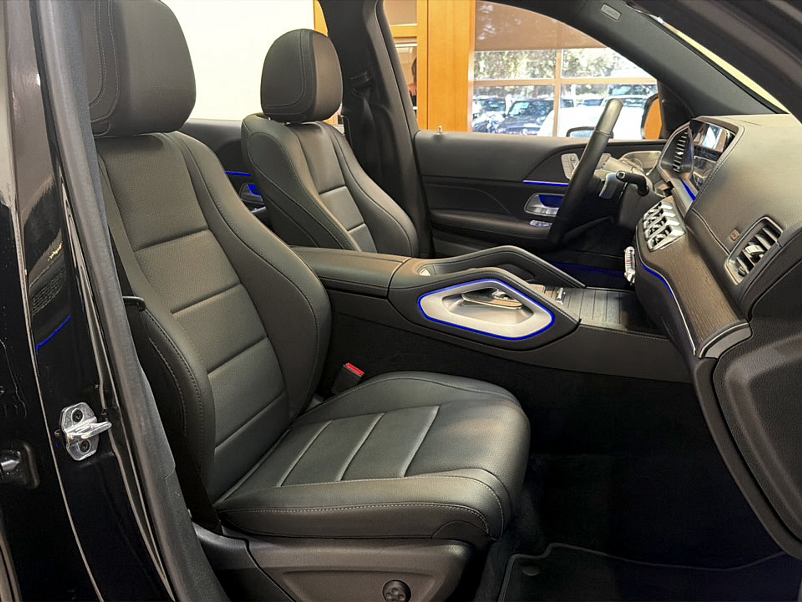 Certified 2025 Mercedes-Benz GLS 450 4MATIC image 12