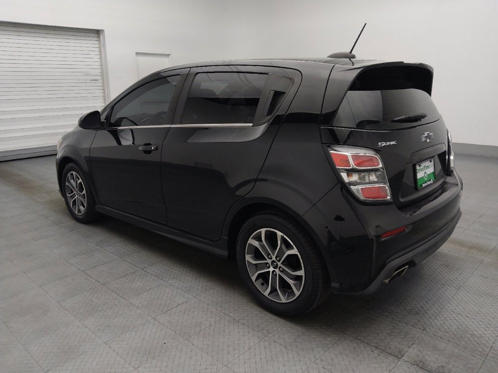 Used 2018 Chevrolet Sonic LT image 3