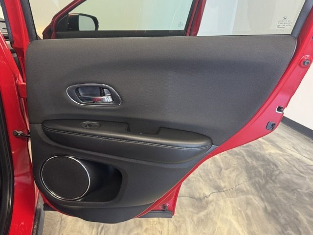 Used 2017 Honda HR-V EX image 36