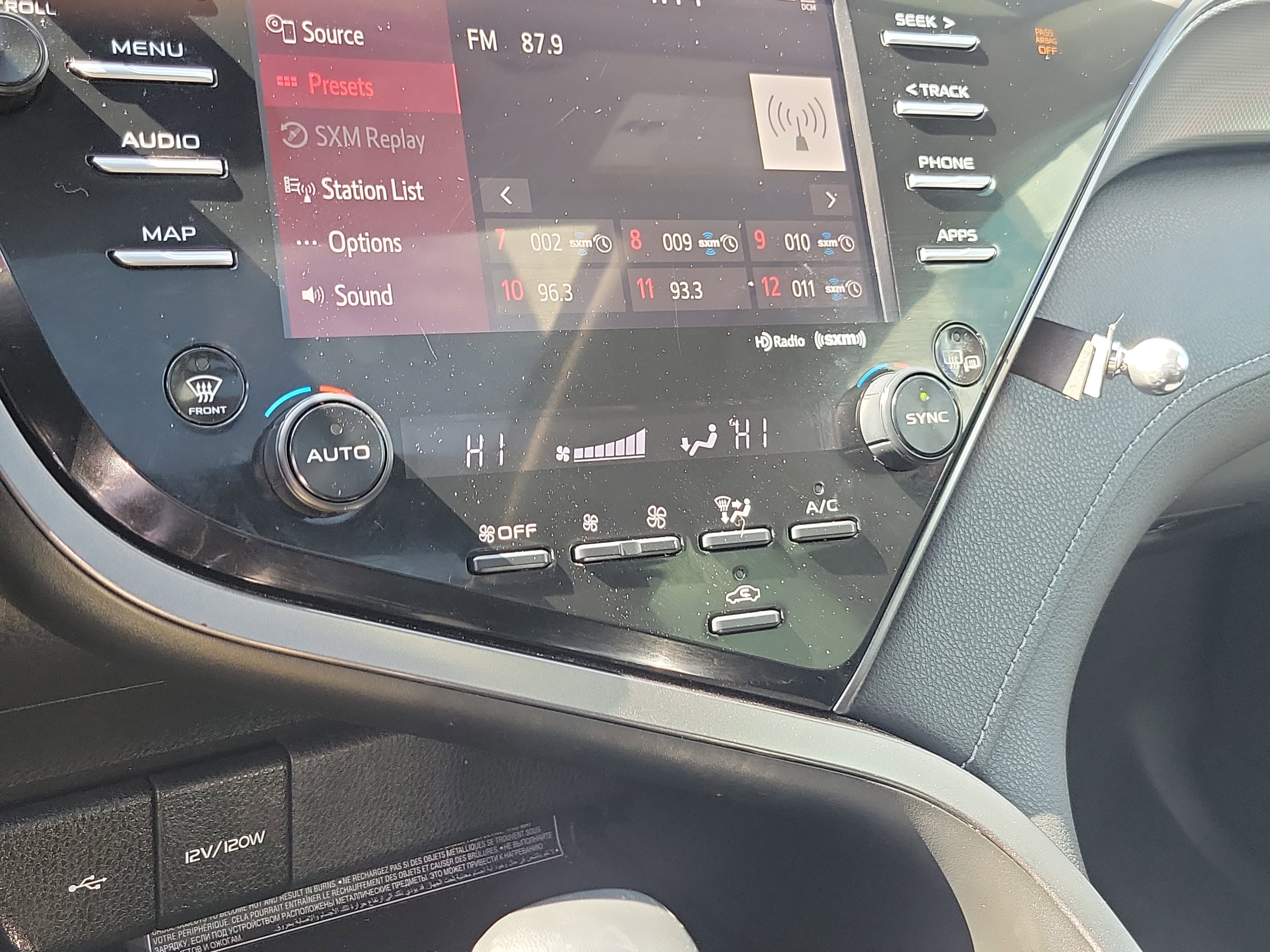 Certified 2020 Toyota Camry XSE image 29