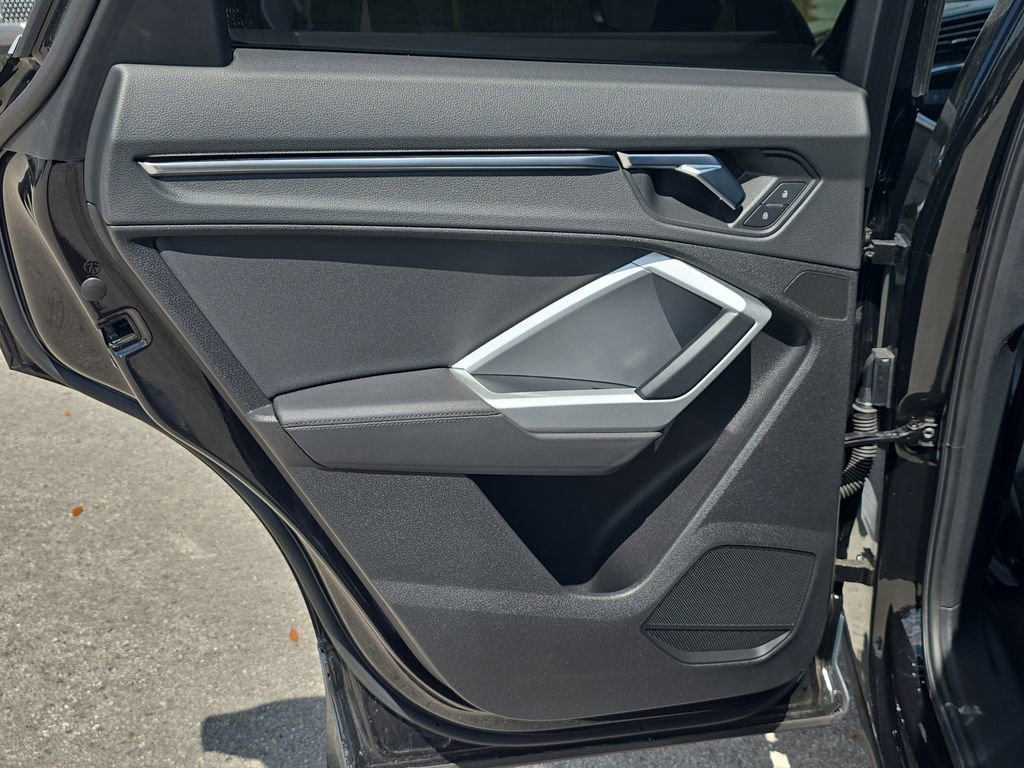 Used 2021 Audi Q3 2.0T Premium w/ Convenience Package image 12