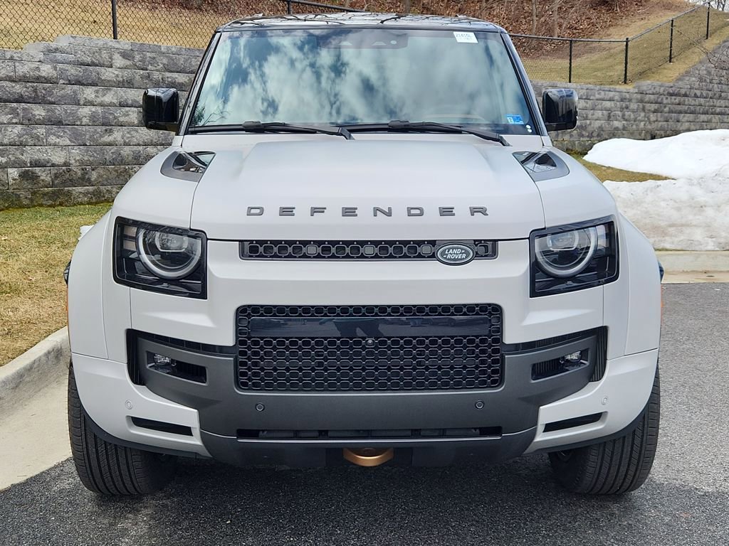 New 2026 Land Rover Defender 110 OCTA AWD/4WD image 8