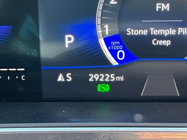 Used 2023 Volkswagen Tiguan SE R-Line image 28