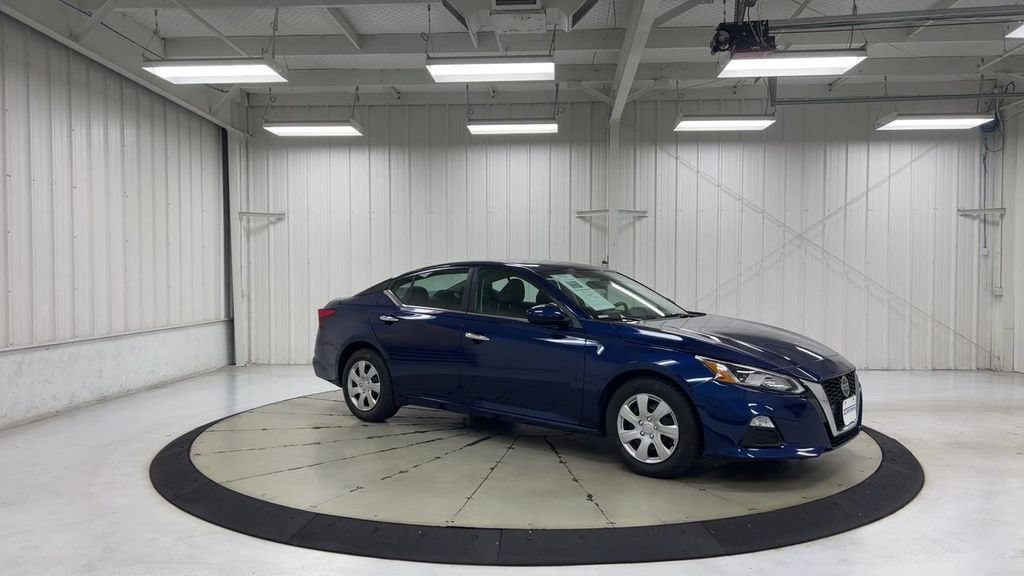 Used 2020 Nissan Altima 2.5 S FWD image 2