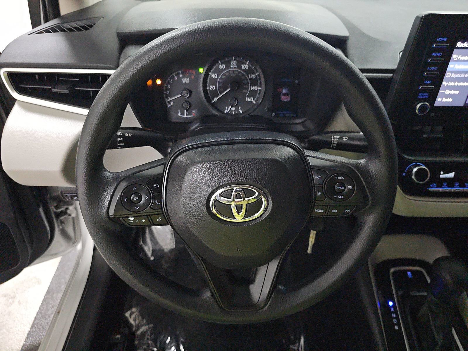 Used 2021 Toyota Corolla L FWD image 11