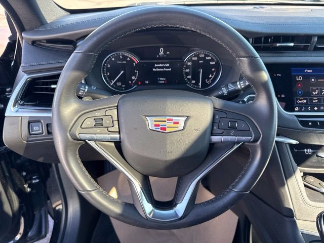 Used 2025 Cadillac XT6 Luxury FWD image 11