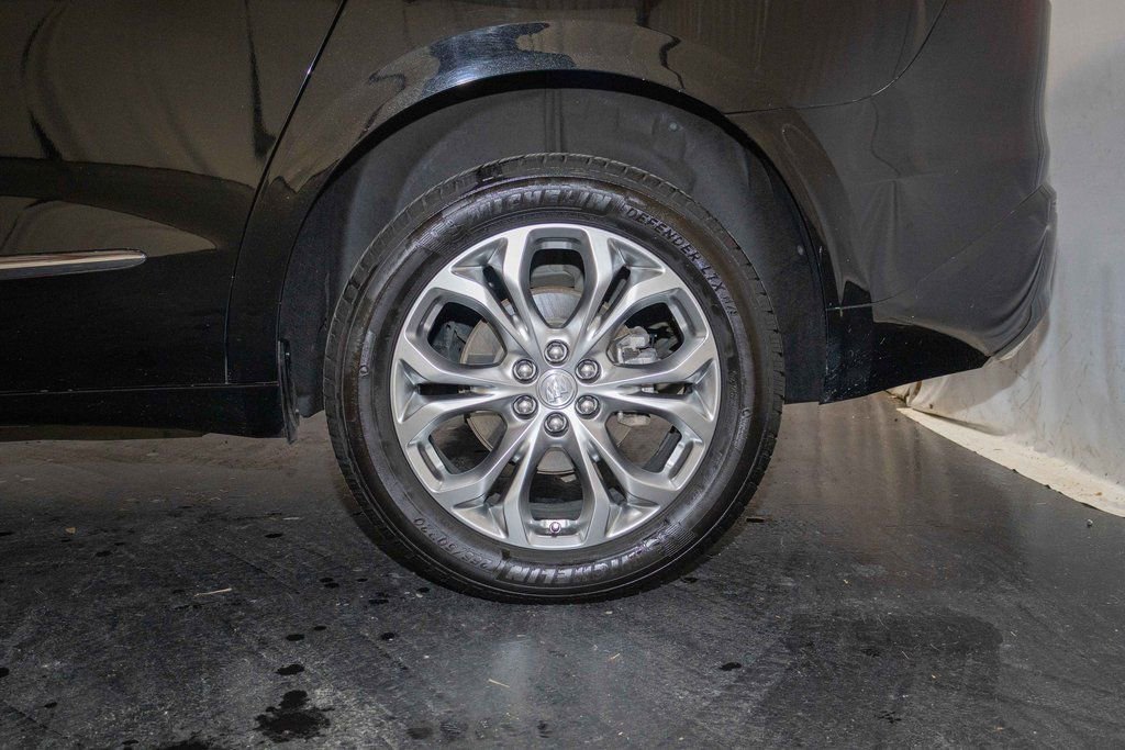 Used 2020 Buick Enclave Avenir w/ Avenir Technology Package image 9