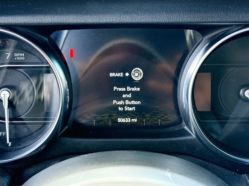 Used 2021 Jeep Wrangler Unlimited Sahara w/ Cold Weather Group image 13