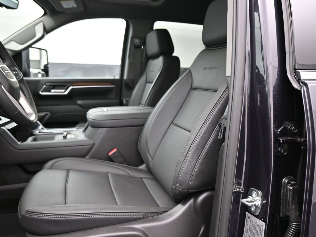 New 2026 GMC Sierra 3500 Denali w/ Denali Reserve Package image 11