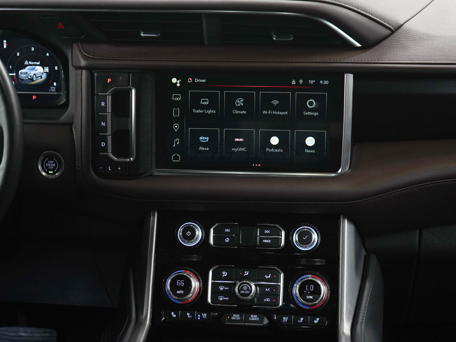 Used 2022 GMC Yukon XL Denali AWD/4WD image 16