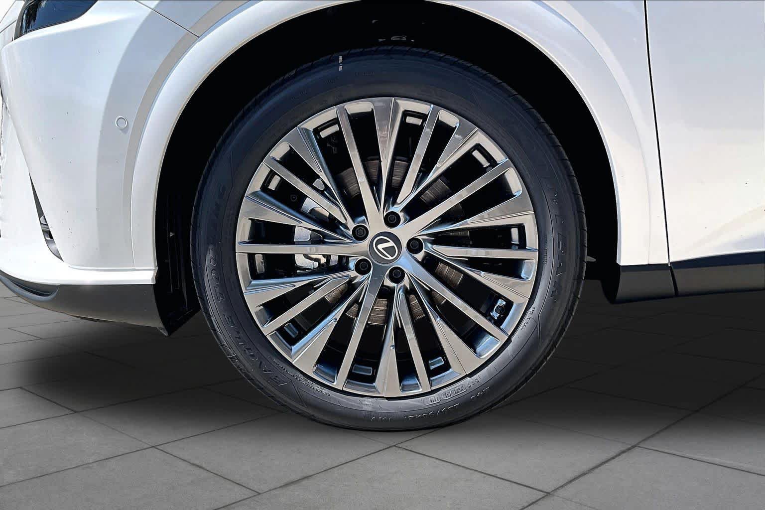 New 2026 Lexus RX 350 FWD image 21