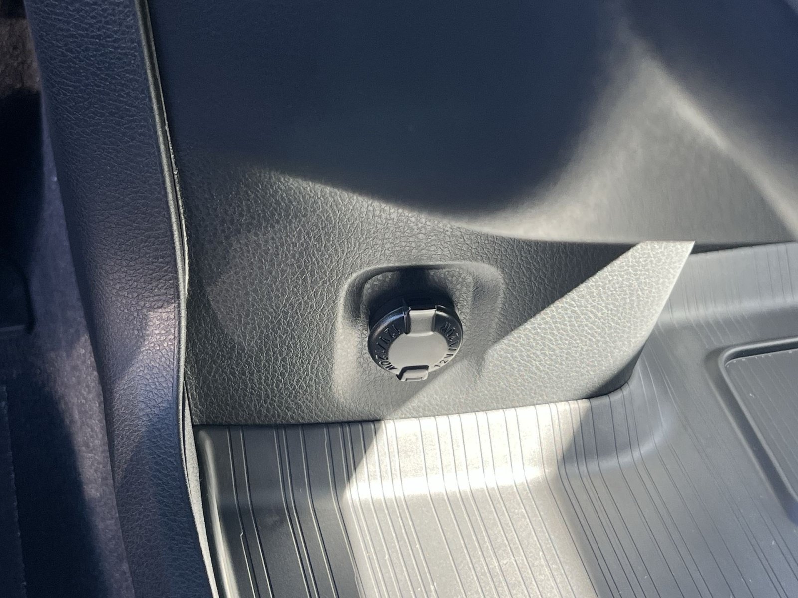 New 2026 Toyota Sienna XSE AWD/4WD image 25