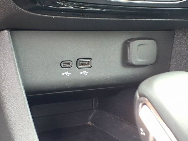 Used 2026 Buick Encore GX Sport Touring FWD image 15