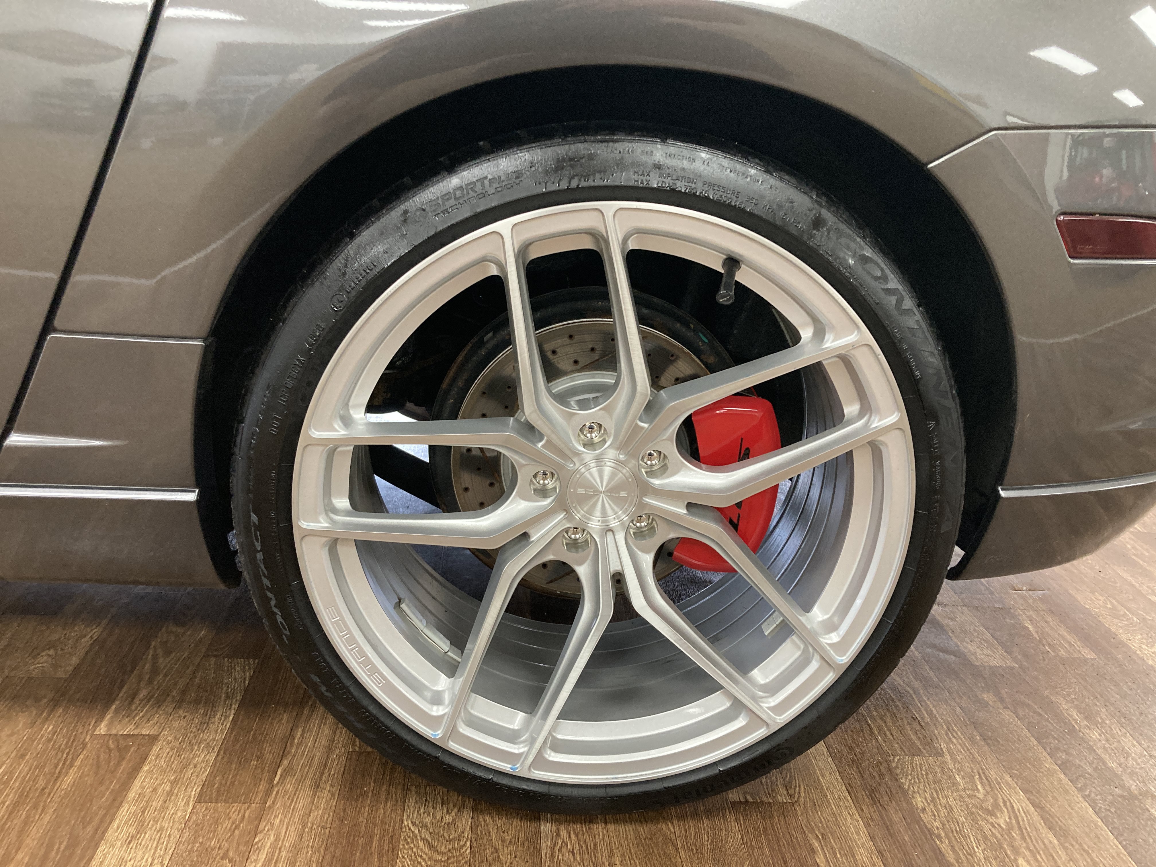 Used 2005 Chrysler Crossfire SRT-6 RWD image 7