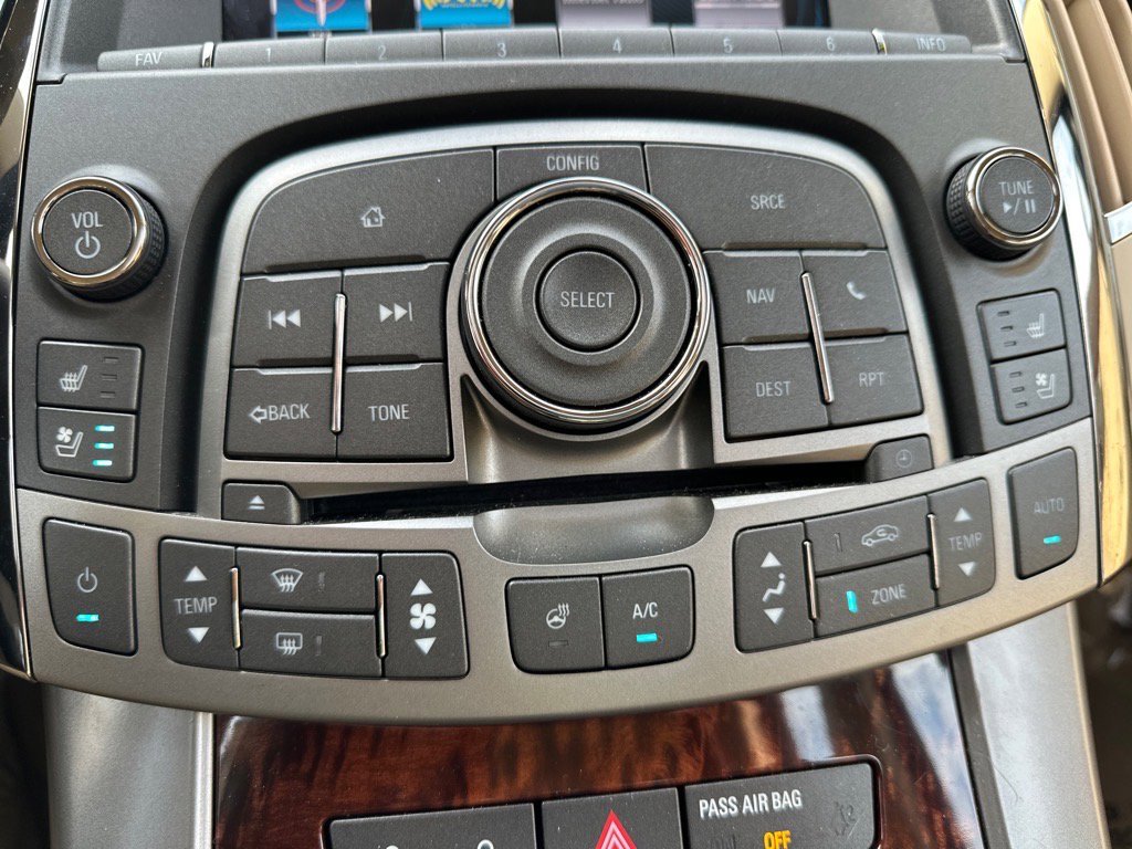 Used 2013 Buick LaCrosse Touring image 35