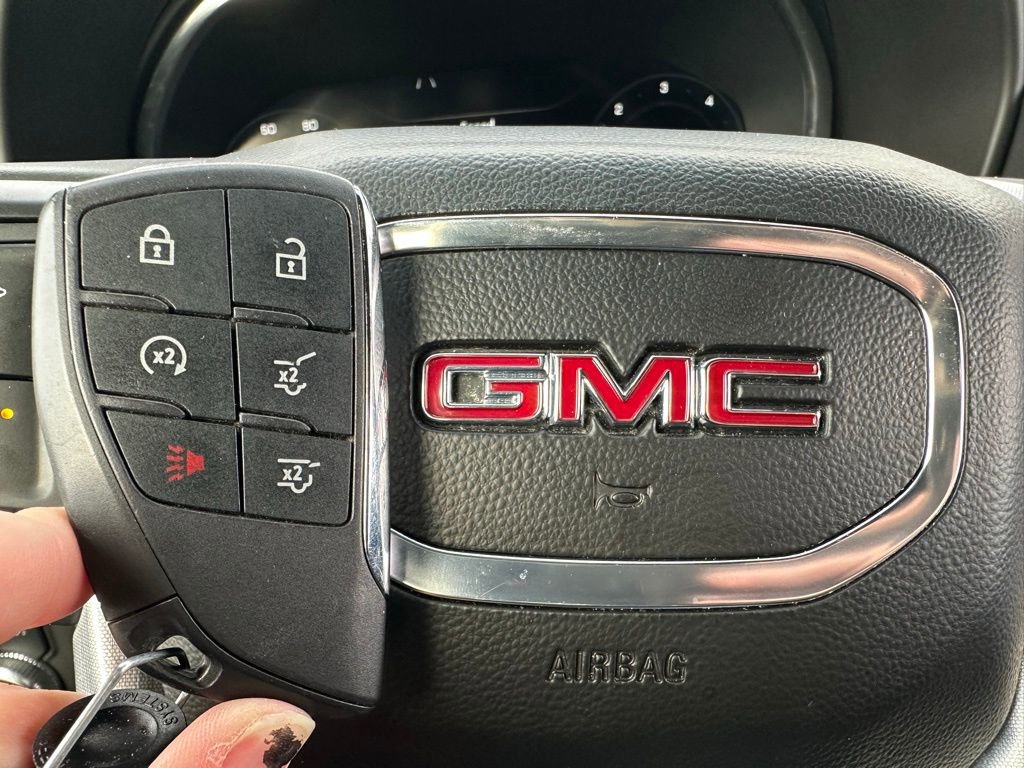 Used 2023 GMC Yukon SLT image 53