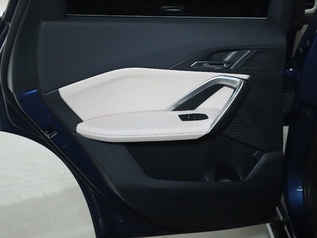 Used 2025 BMW X1 xDrive28i w/ Technology Package image 16